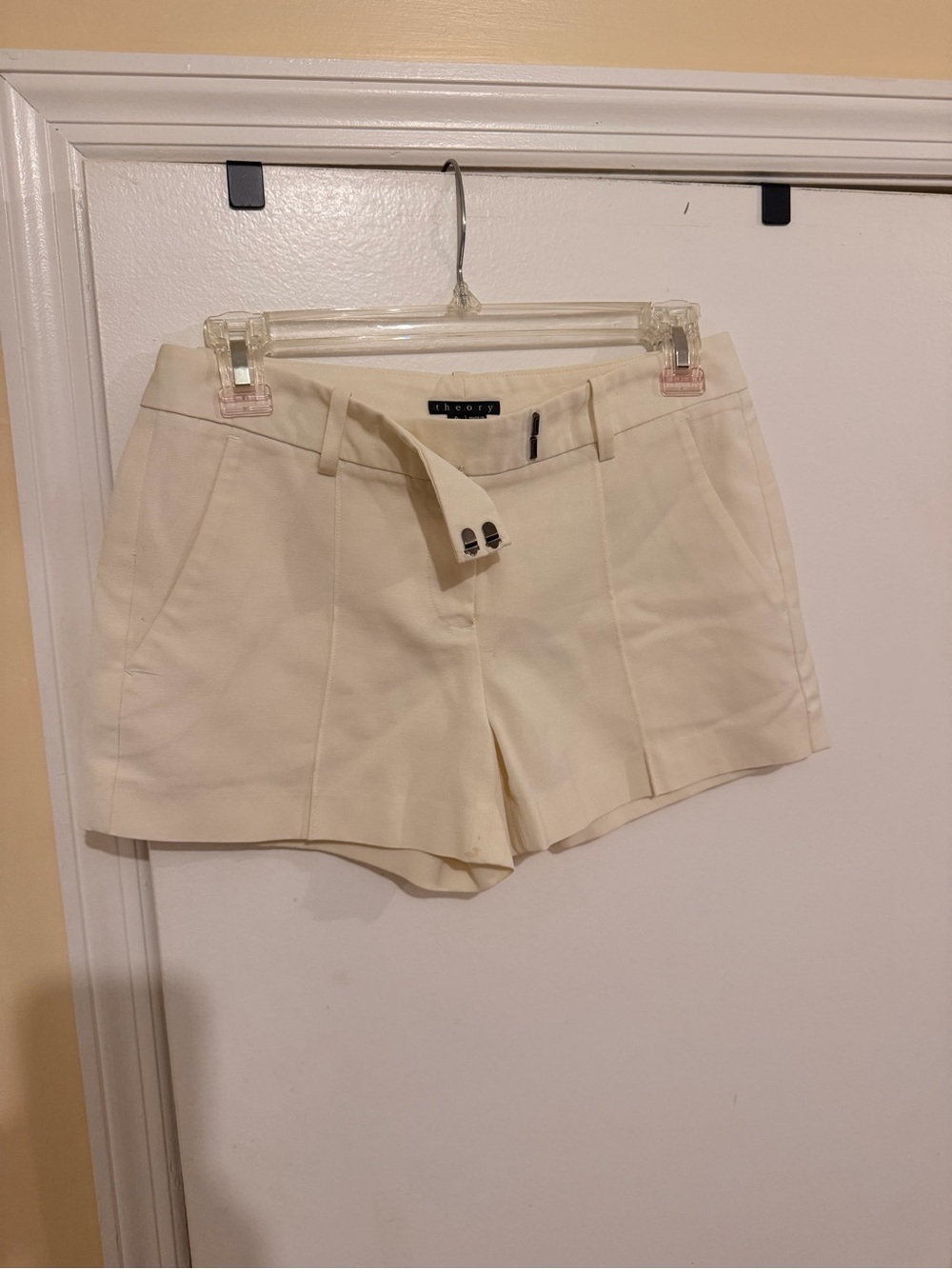 White tailored women's size 0 shorts from Theory
